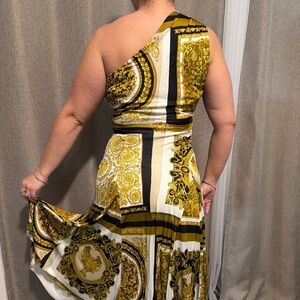 Versace Woman’s Rodeo Queen Print Sleeveless Dress